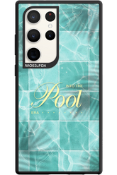 Into the Pool - Samsung Galaxy S23 Ultra