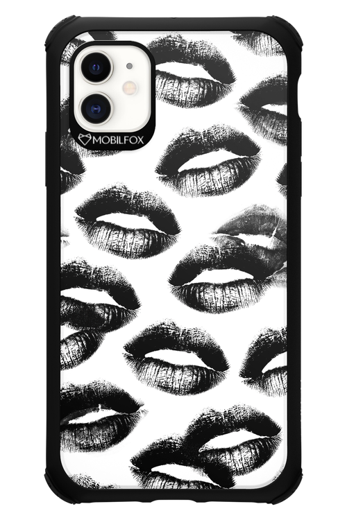 Ghost Kiss - Apple iPhone 11