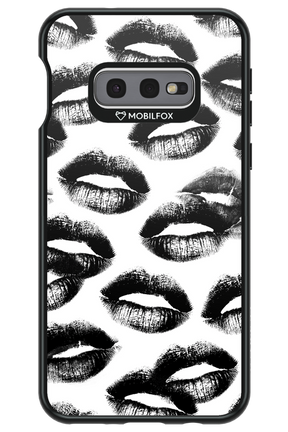 Ghost Kiss - Samsung Galaxy S10e