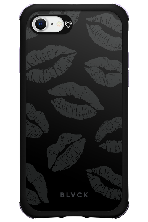 Dark Lips - Apple iPhone SE 2020