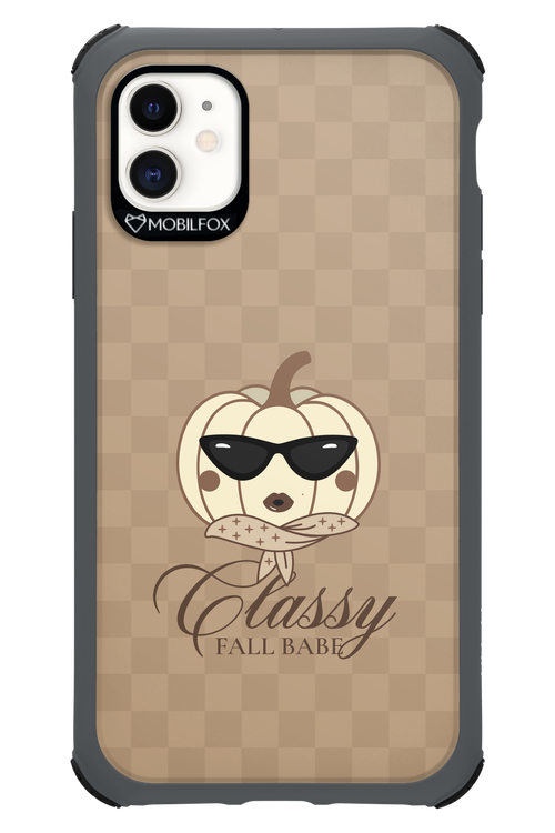 Fall Babe - Apple iPhone 11