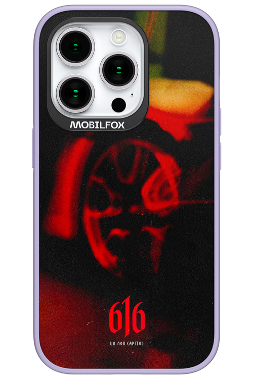 616 - Apple iPhone 15 Pro
