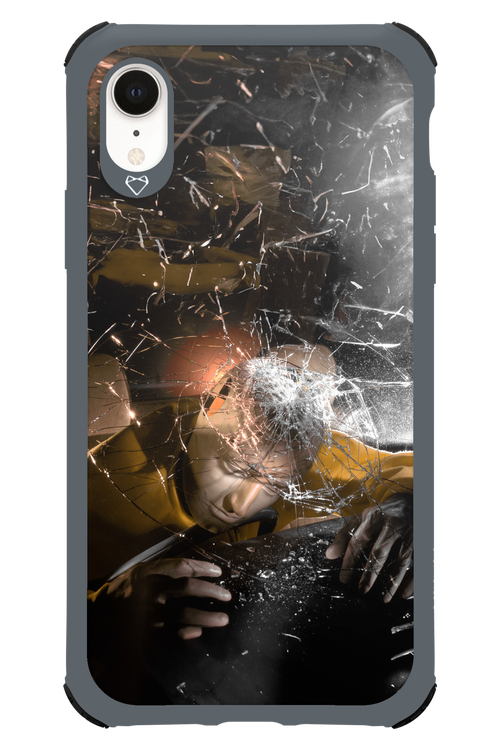 Final Impact - Apple iPhone XR