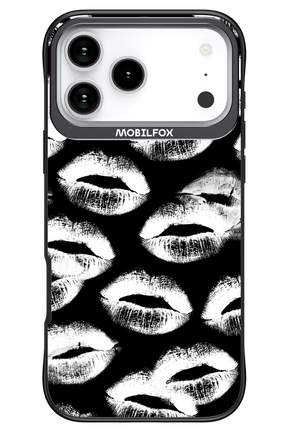 Ghost Kiss Black - Apple iPhone 17 Pro Max