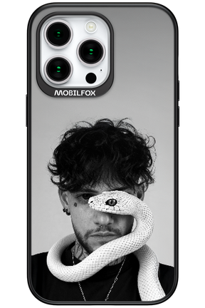 SNAKE (RAVA) 2.0 - Apple iPhone 15 Pro Max