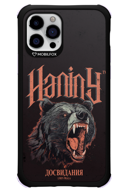 Bear Attack - Apple iPhone 12 Pro