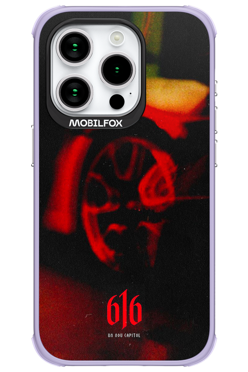 616 - Apple iPhone 15 Pro