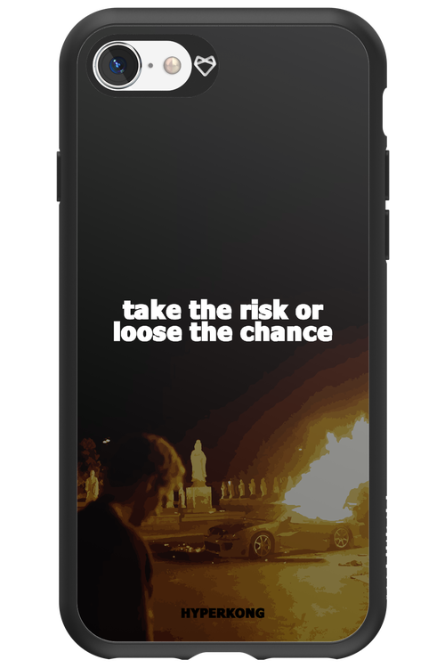 RISK 2.0 - Apple iPhone 8