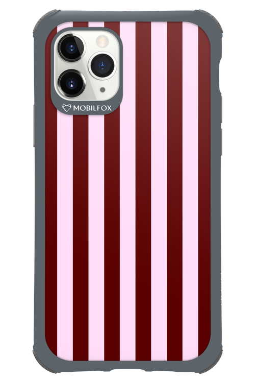 Circus Romance 2.0 - Apple iPhone 11 Pro