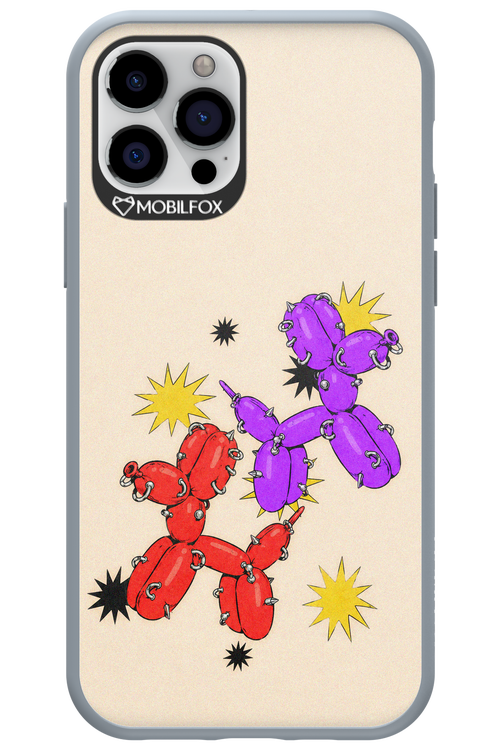 Dog Fight 2.0 - Apple iPhone 12 Pro