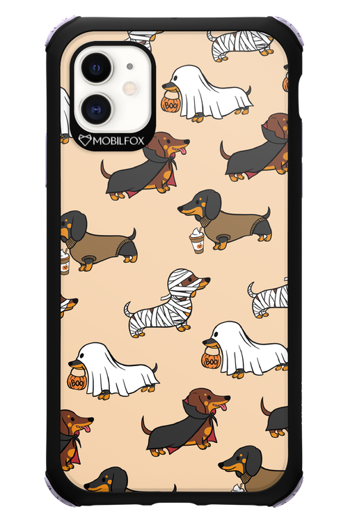 Scary Dachshund - Apple iPhone 11