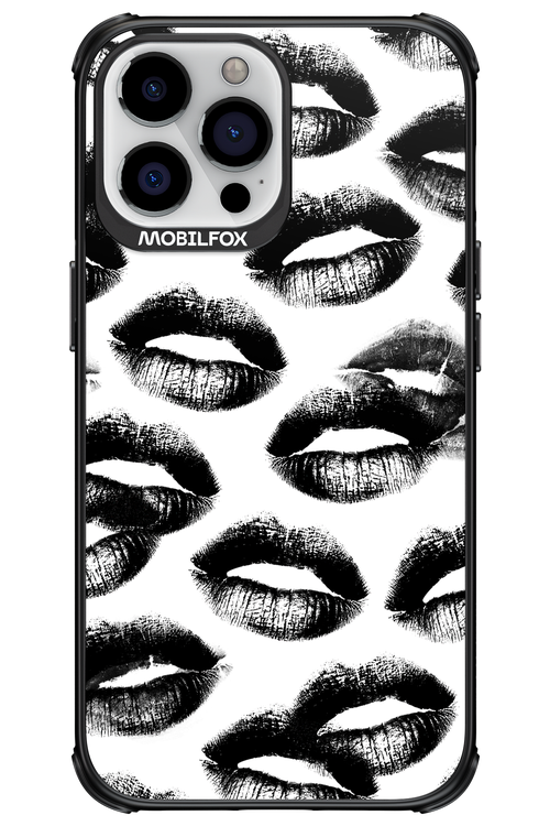 Ghost Kiss - Apple iPhone 13 Pro Max