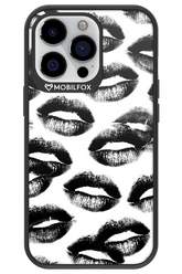 Ghost Kiss - Apple iPhone 13 Pro