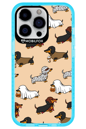 Scary Dachshund - Apple iPhone 13 Pro