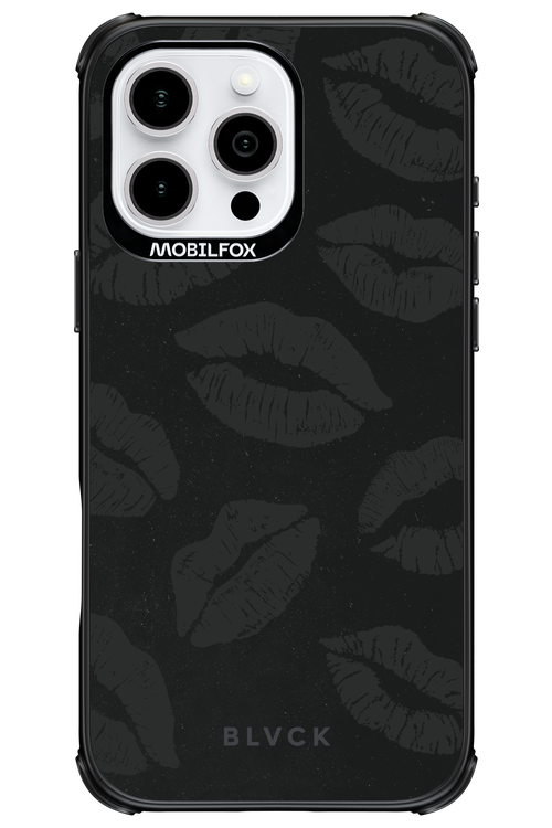 Dark Lips - Apple iPhone 16 Pro Max