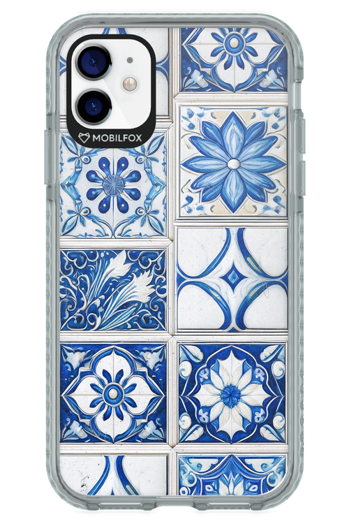 Antique - Apple iPhone 11