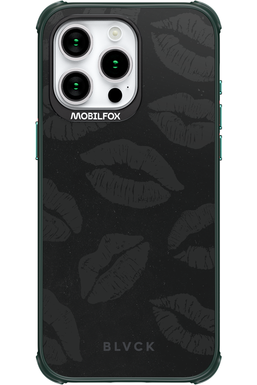 Dark Lips - Apple iPhone 15 Pro Max