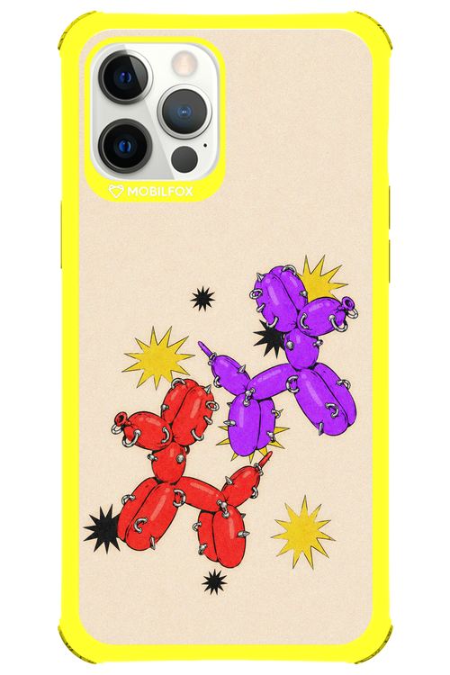 Dog Fight 2.0 - Apple iPhone 12 Pro Max