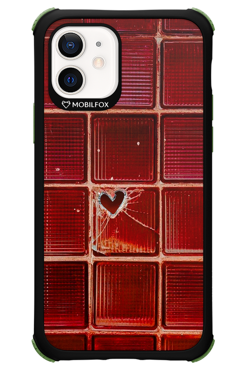 Heartbroken - Apple iPhone 12