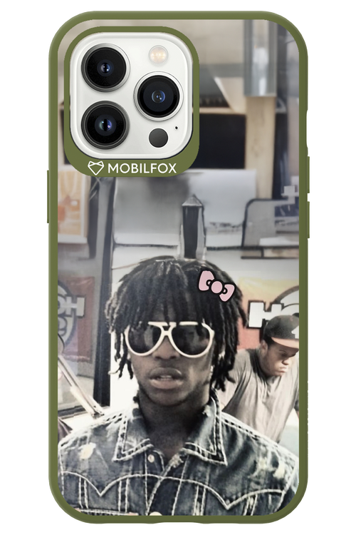 Drip ‘n’ Bow 2.0 - Apple iPhone 13 Pro