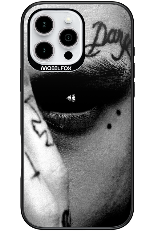 Eye On You - Apple iPhone 16 Pro Max