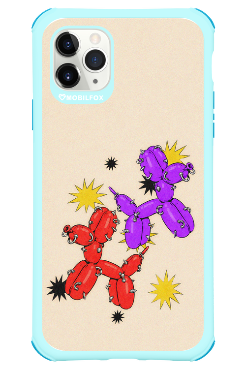 Dog Fight 2.0 - Apple iPhone 11 Pro Max