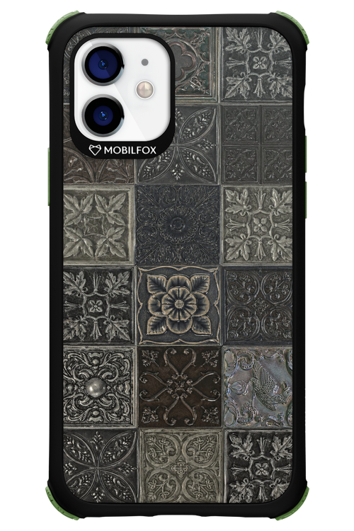 Tiles 2.0 - Apple iPhone 12