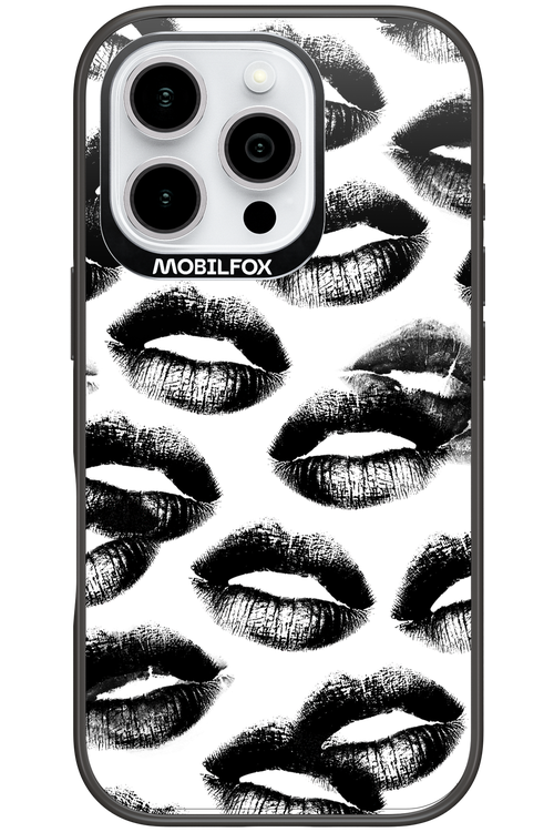 Ghost Kiss 2.0 - Apple iPhone 16 Pro