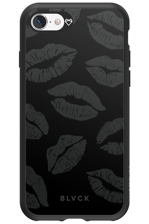 Dark Lips - Apple iPhone SE 2022