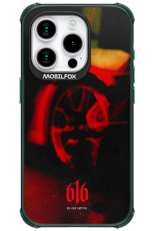 616 - Apple iPhone 15 Pro