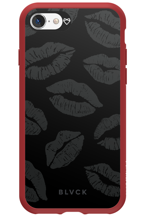 Dark Lips - Apple iPhone 8