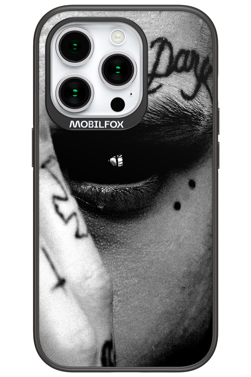 Eye On You - Apple iPhone 15 Pro
