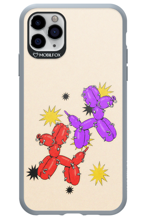 Dog Fight 2.0 - Apple iPhone 11 Pro Max