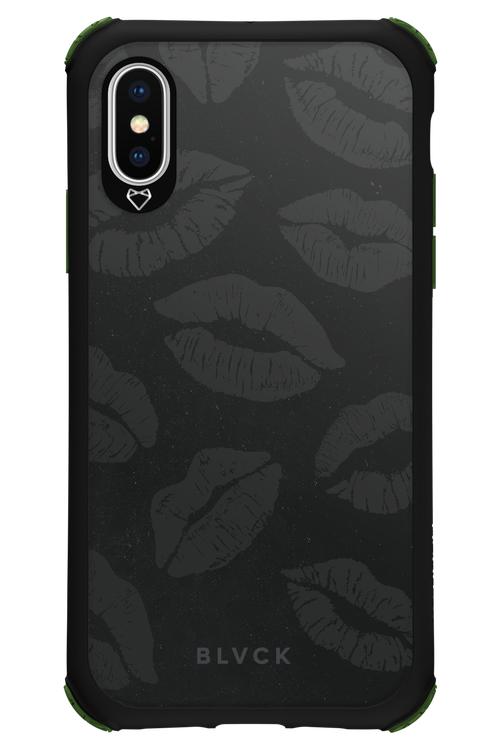 Dark Lips - Apple iPhone XS