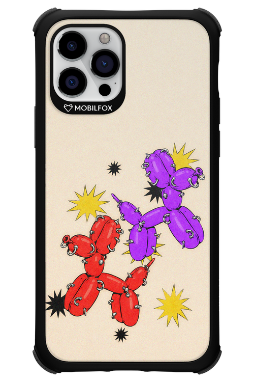 Dog Fight 2.0 - Apple iPhone 12 Pro