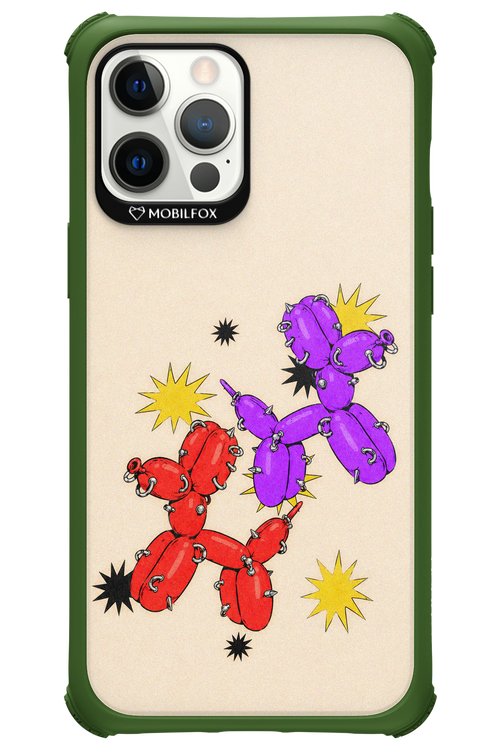 Dog Fight 2.0 - Apple iPhone 12 Pro Max