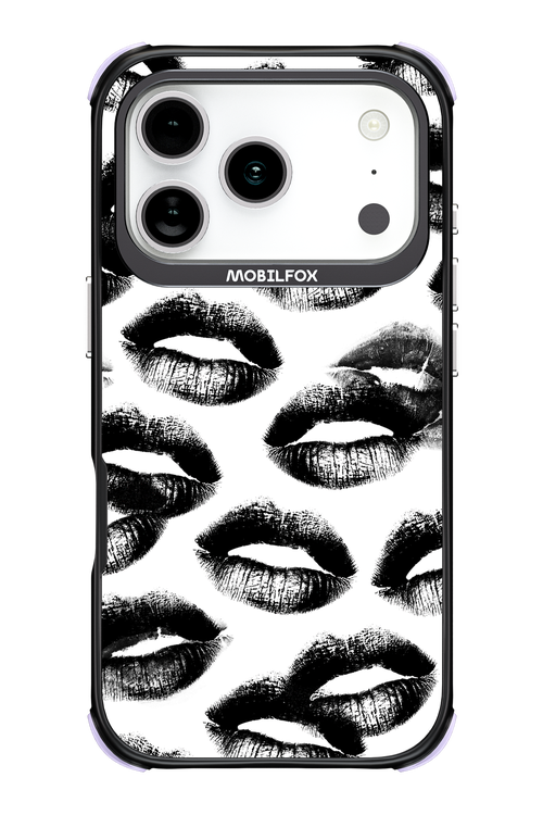 Ghost Kiss - Apple iPhone 17 Pro