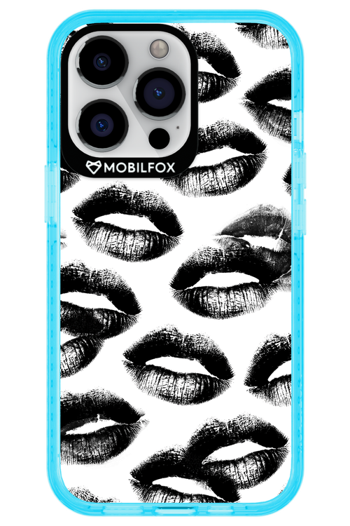 Ghost Kiss - Apple iPhone 13 Pro